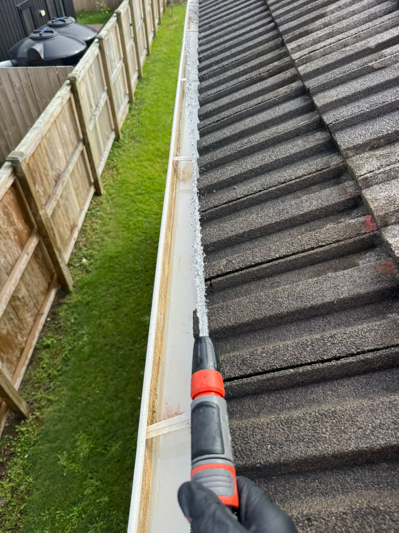 gutter-cleaning-services-in-auckland-2