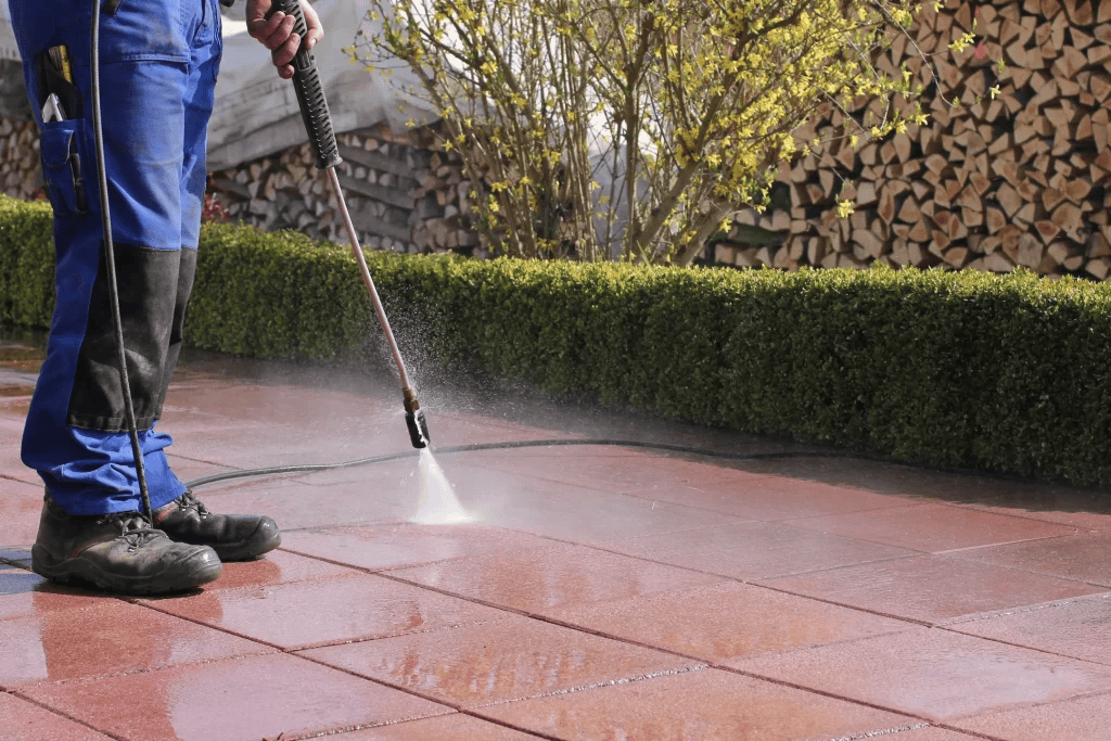 patio-cleaning-waterblast-auckland-nz